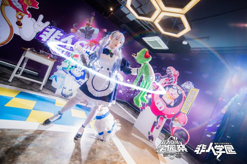 百人面基周年庆 《非人学园》ONLY玩家见面会high翻全场