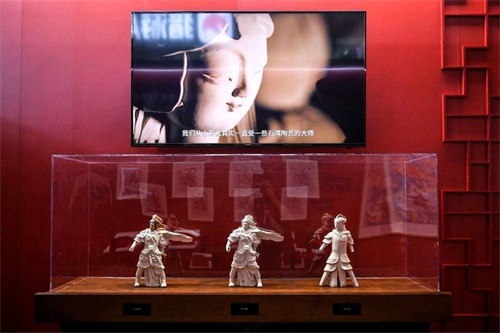 腾讯《乱世王者》携石湾陶艺藏品参展2019ChinaJoy 助力非遗文化传承