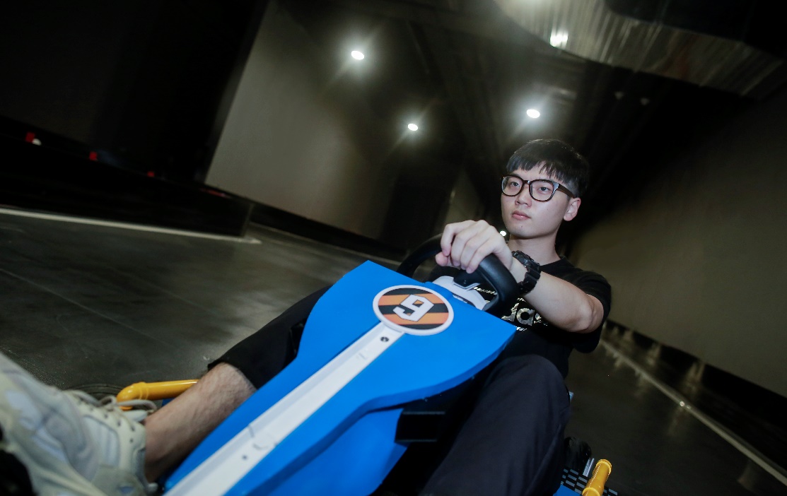小风VS辰曦！《跑跑卡丁车官方竞速版》两大车王线下狂飙